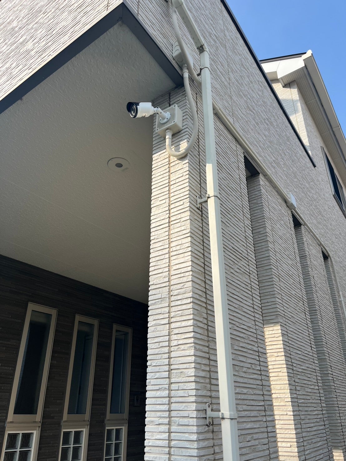 群馬県前橋市の戸建て住宅に設置した屋外防犯カメラ
